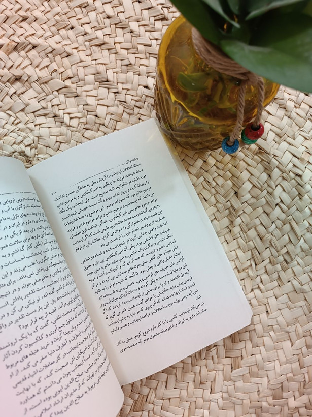 رستم صولتان اثر ایرج پزشکزاد
